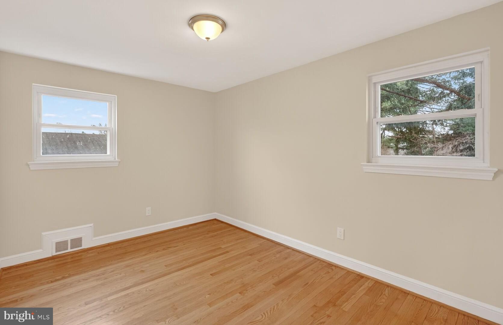 4503 Woodfield Road Kensington, MD 20895 - Photo 4 of 30 Bright and airy room with natural light.