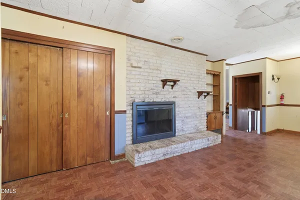 a view of a livingroom with a fireplace
