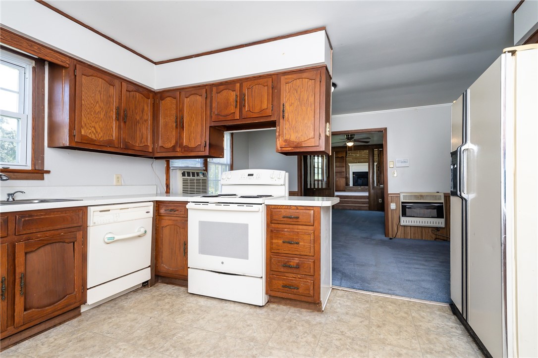 2153 Blue Ridge Boulevard Seneca, SC 29672 - Photo 14 of 36 Gallery Image 14