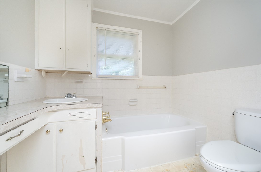 2153 Blue Ridge Boulevard Seneca, SC 29672 - Photo 19 of 36 Gallery Image 19