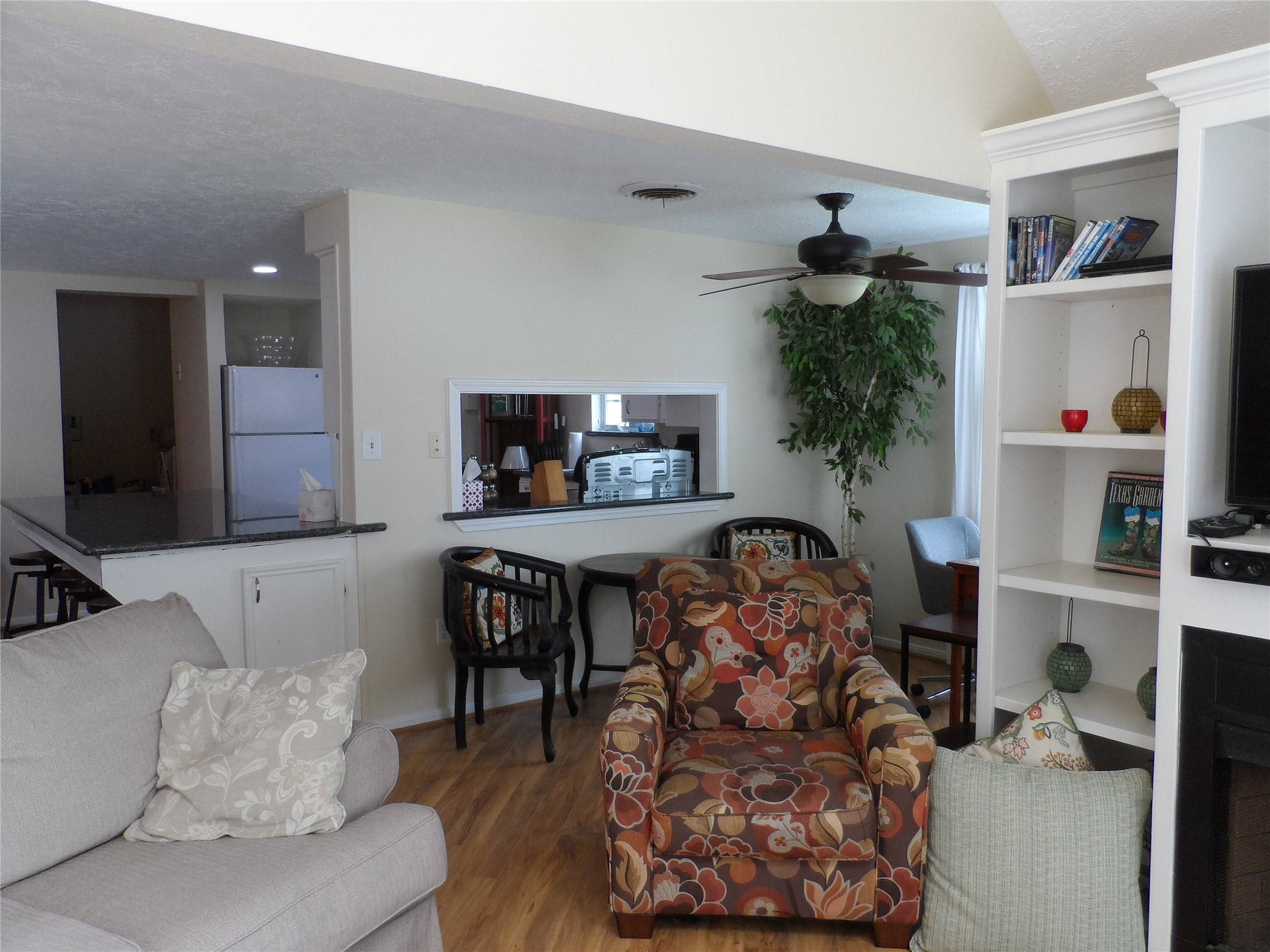 13545 Northshore Loop Conroe, TX 77304 - Photo 18 of 44