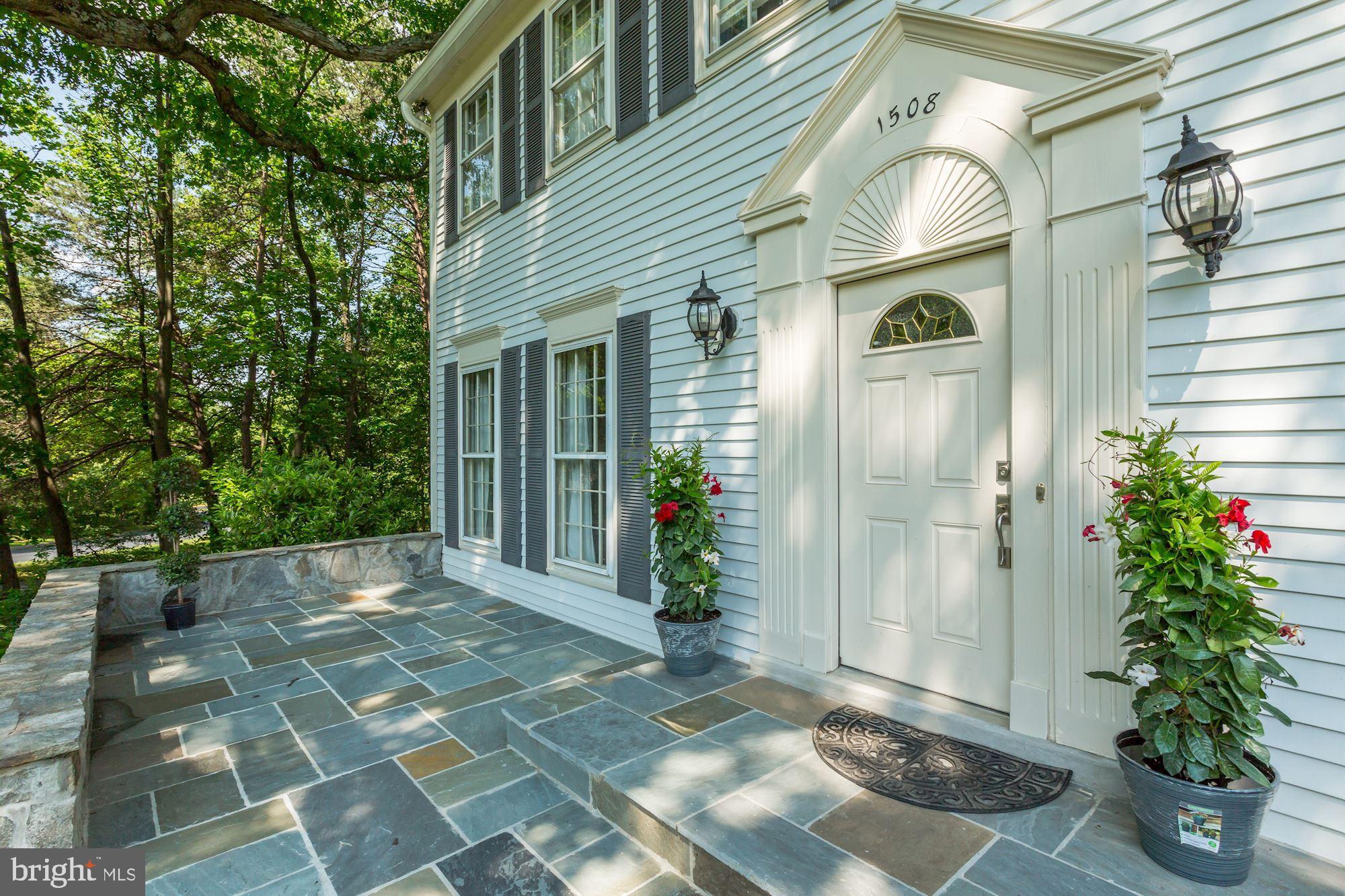 1508 Elk Point Drive Reston, VA 20194 - Photo 3 of 43 Gallery Image 3