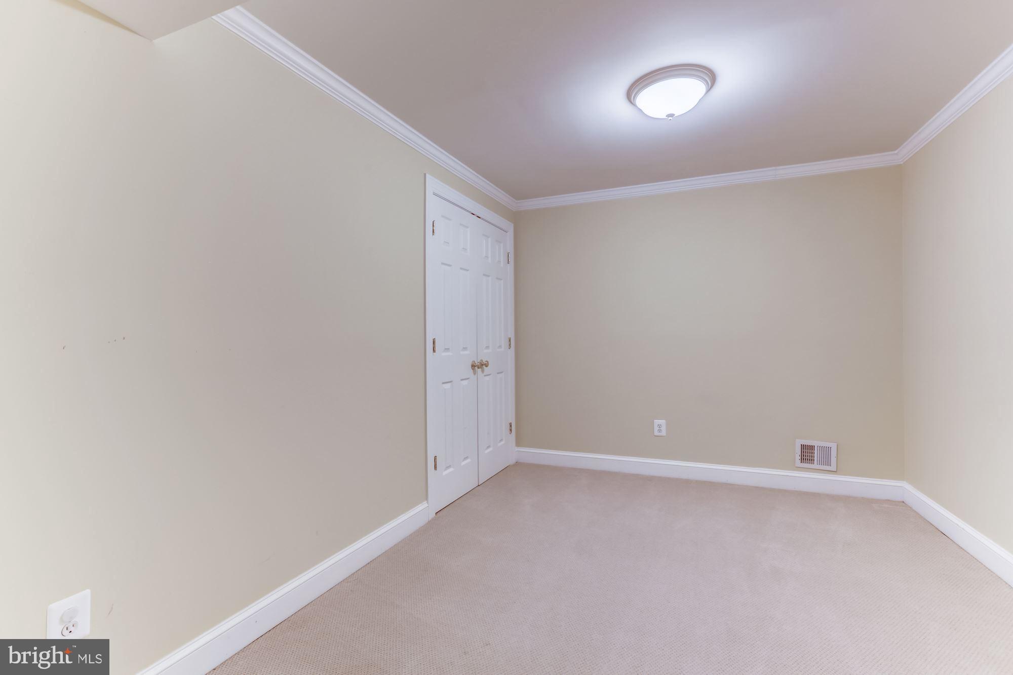 1508 Elk Point Drive Reston, VA 20194 - Photo 42 of 43 Gallery Image 42