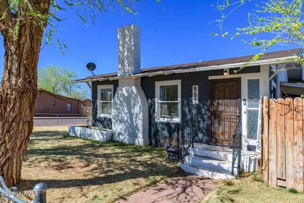 $230,000 | 901 North Warren Avenue, Winslow, AZ 86047