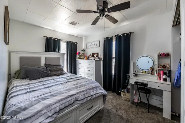 $230,000 | 901 North Warren Avenue, Winslow, AZ 86047