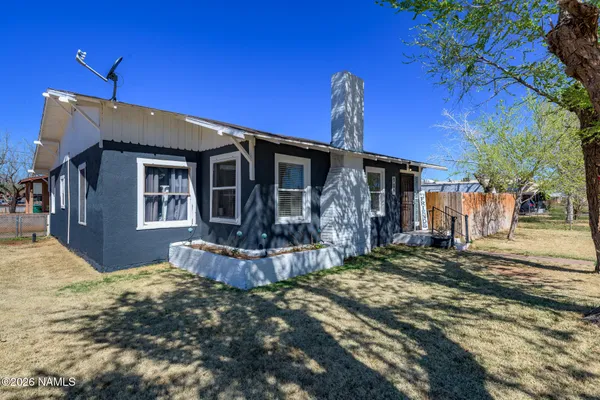 $230,000 | 901 North Warren Avenue, Winslow, AZ 86047