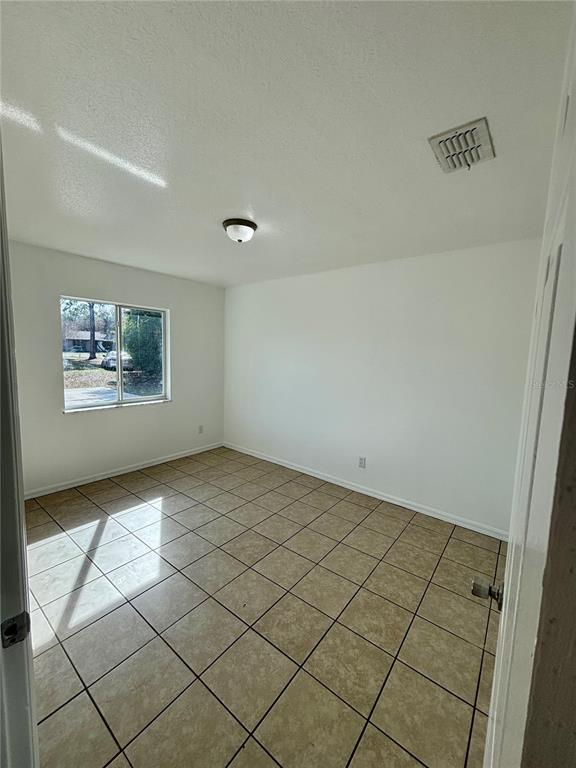 6 Spring Trail Ocala, FL 34472 - Photo 12 of 16 a view of a room with window