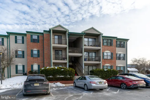 $2,350 | 69 Fisher Drive, Franklin Park, NJ 08823