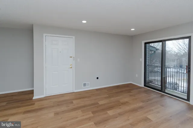 $2,350 | 69 Fisher Drive, Franklin Park, NJ 08823