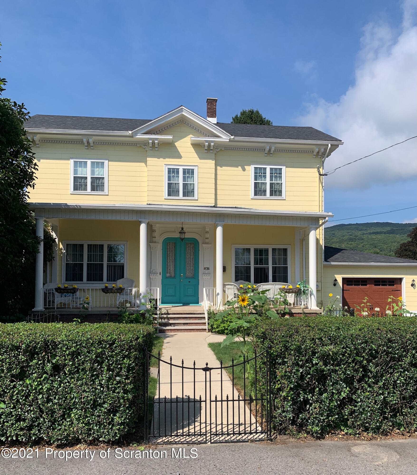 875 Exeter Avenue Exeter, PA 18643 - Photo 1 of 9 Gallery Image 1