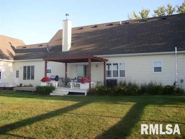 26184 Territorial Road Le Claire, IA 52753 - Photo 11 of 12 Gallery Image 11