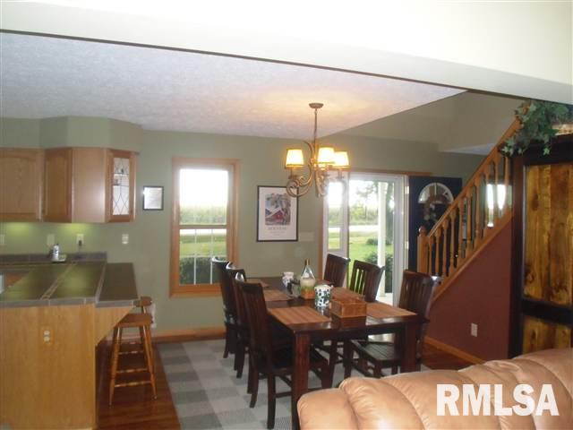 26184 Territorial Road Le Claire, IA 52753 - Photo 5 of 12 Gallery Image 5