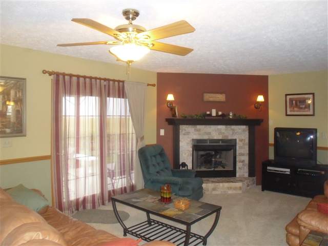 26184 Territorial Road Le Claire, IA 52753 - Photo 7 of 12 Gallery Image 7