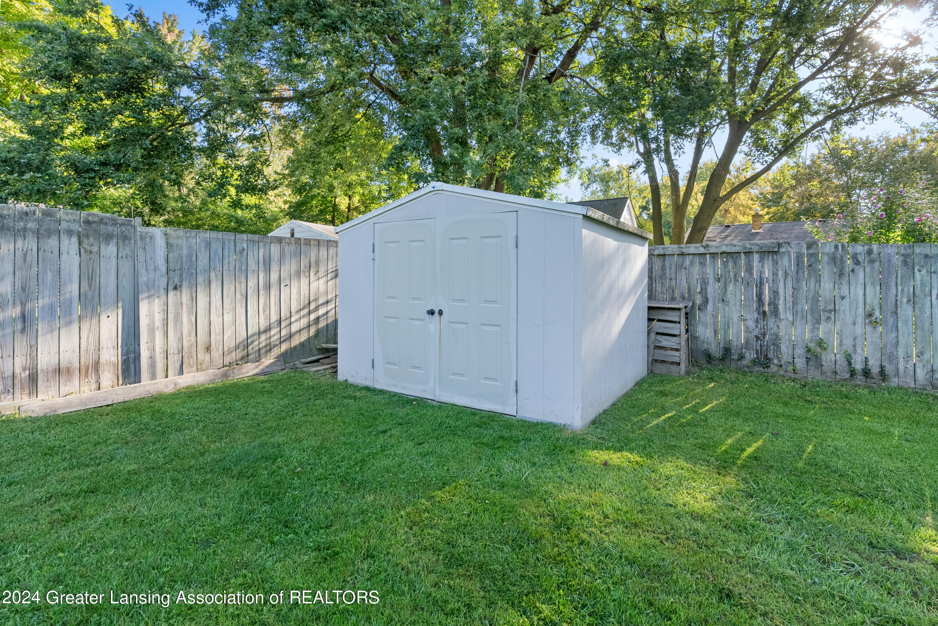 3117 Sunderland Road Lansing, MI 48911 - Photo 32 of 33 11-Media Jett - 11