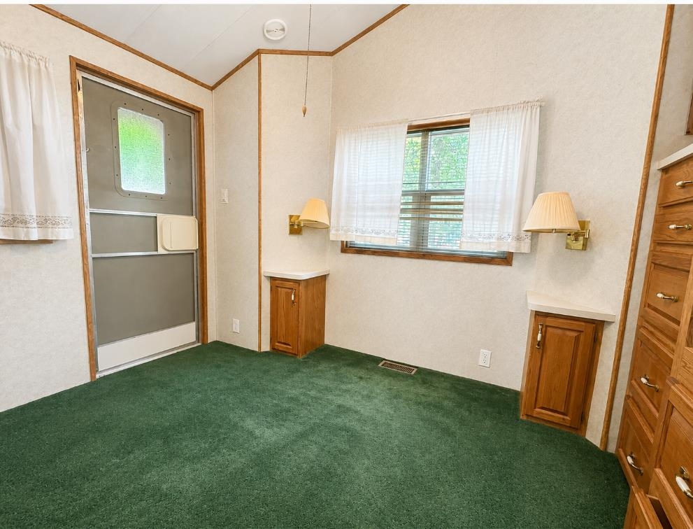 79 Ottawa Lane Rochester, NH 03867 - Photo 16 of 26