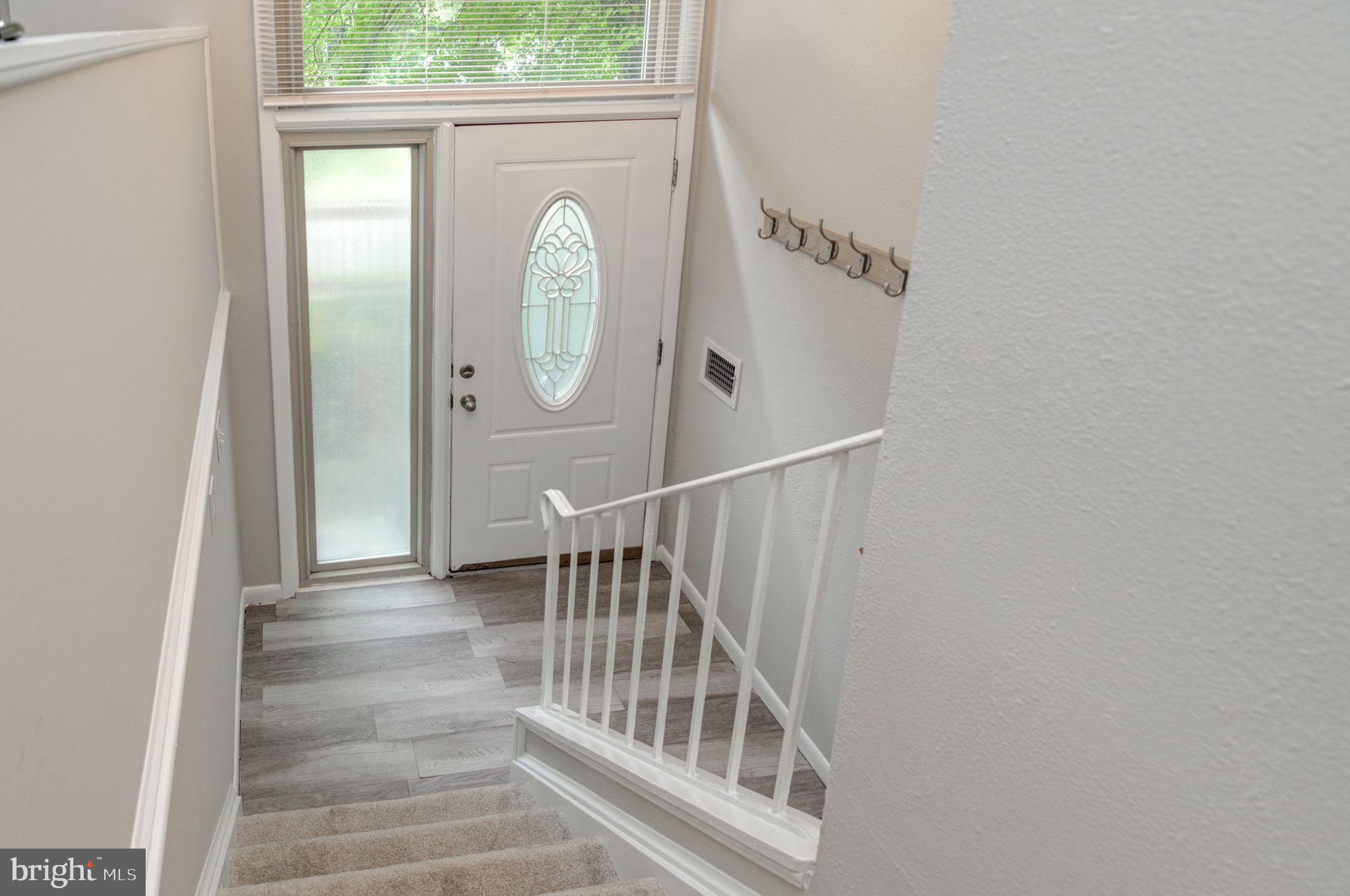 8002 Orange Plank Road Springfield, VA 22153 - Photo 4 of 54