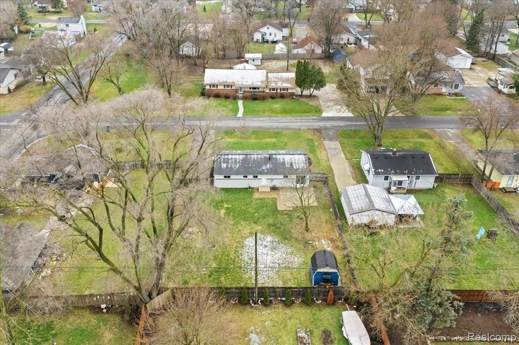 2627 Longview Avenue Rochester, MI 48307 - Photo 32 of 35