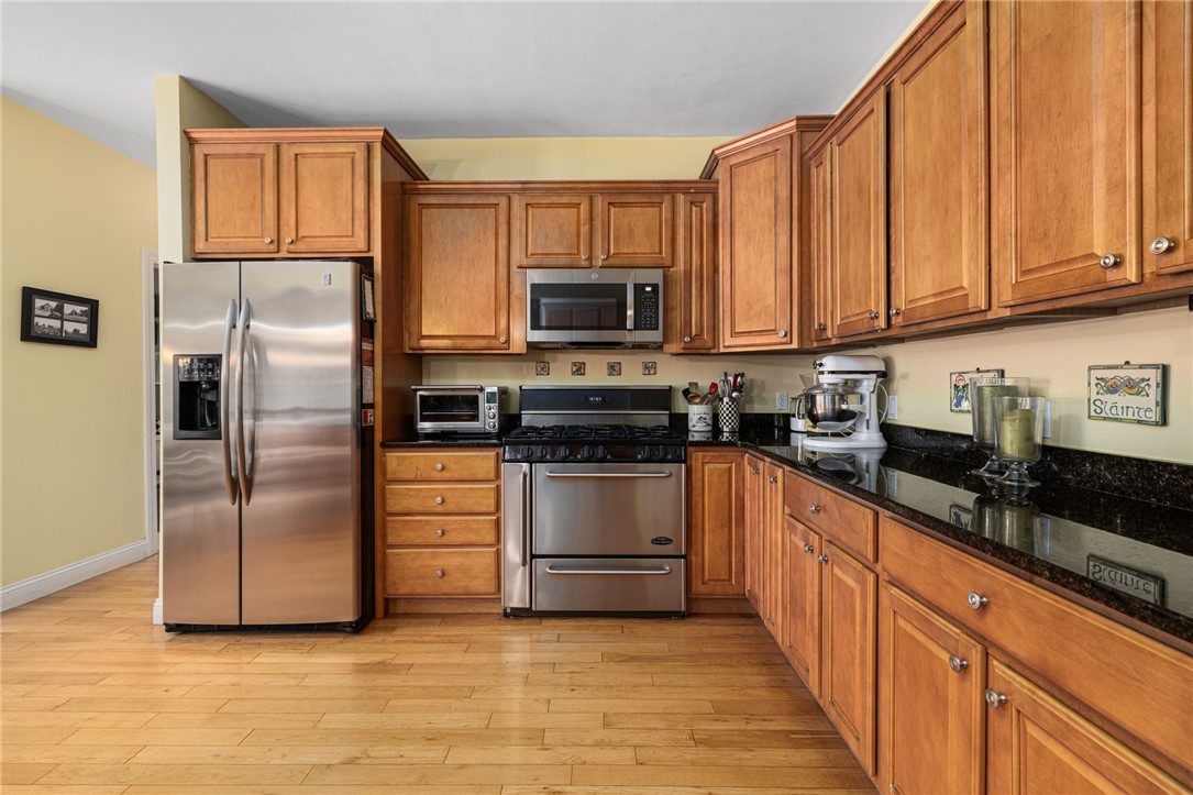220 Moosehorn Road East Greenwich, RI 02818 - Photo 17 of 50 Kitchen
