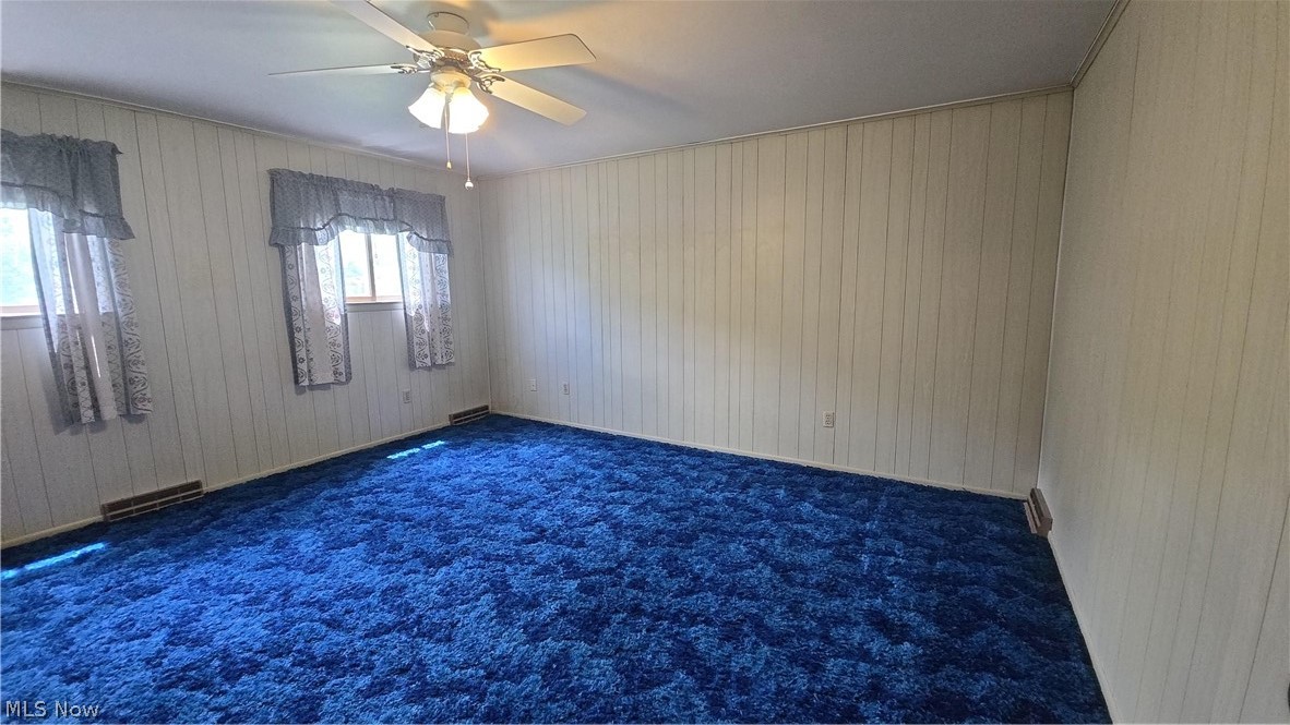 54878 National Road Bridgeport, OH 43912 - Photo 27 of 41