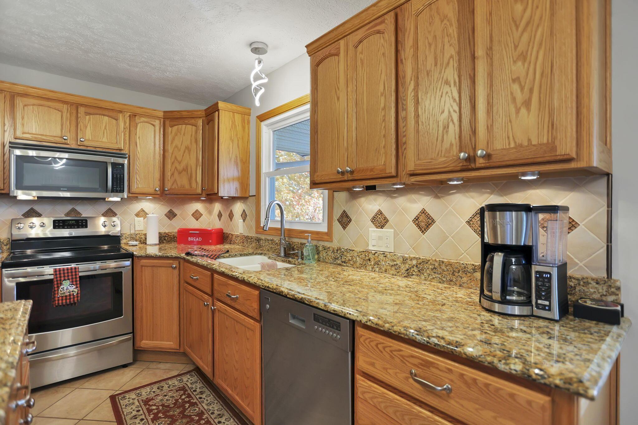 8624 Stewart Road Northeast Newark, OH 43055 - Photo 22 of 105 33-web-or-mls-BS5A9855