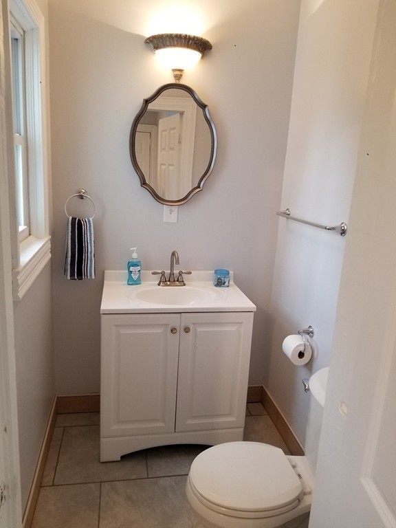 84 Andrew Street Springfield, MA 01109 - Photo 12 of 24 Gallery Image 12