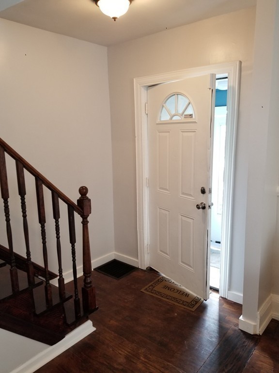 84 Andrew Street Springfield, MA 01109 - Photo 2 of 24 Gallery Image 2