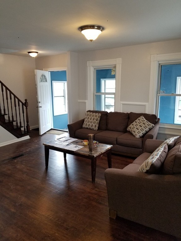 84 Andrew Street Springfield, MA 01109 - Photo 3 of 24 Gallery Image 3