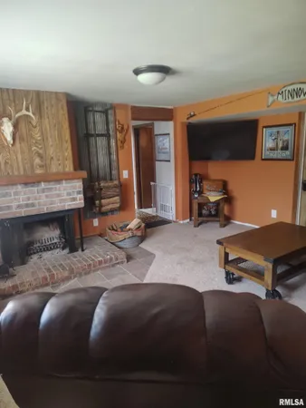 $174,900 | 1824 Riverview Drive, Macomb, IL 61455