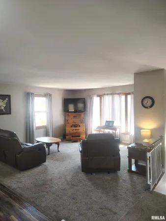 $174,900 | 1824 Riverview Drive, Macomb, IL 61455