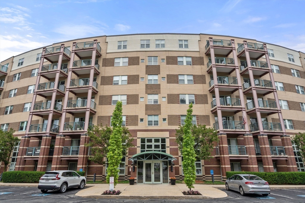 273 Cambridge Road, Unit 205 Woburn, MA 01801 - Photo 18 of 31