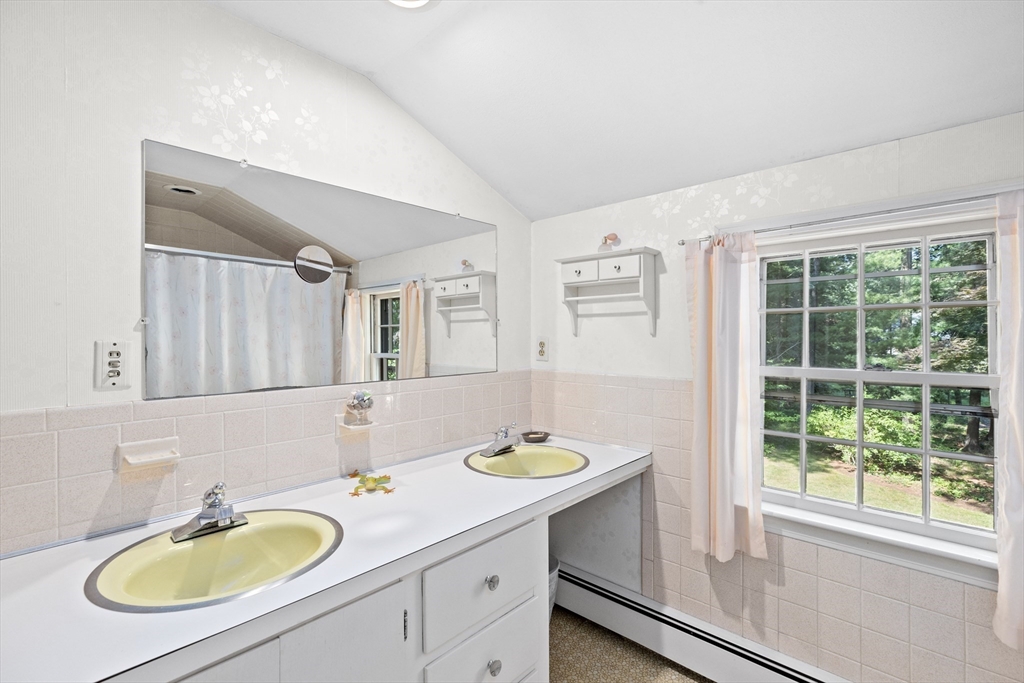 53 Arrowhead Road Duxbury, MA 02332 - Photo 24 of 39 Gallery Image 24
