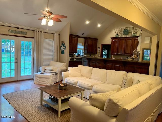 7535 Methodist Church Road Moss Point, MS 39562 - Photo 6 of 22 Family Room
