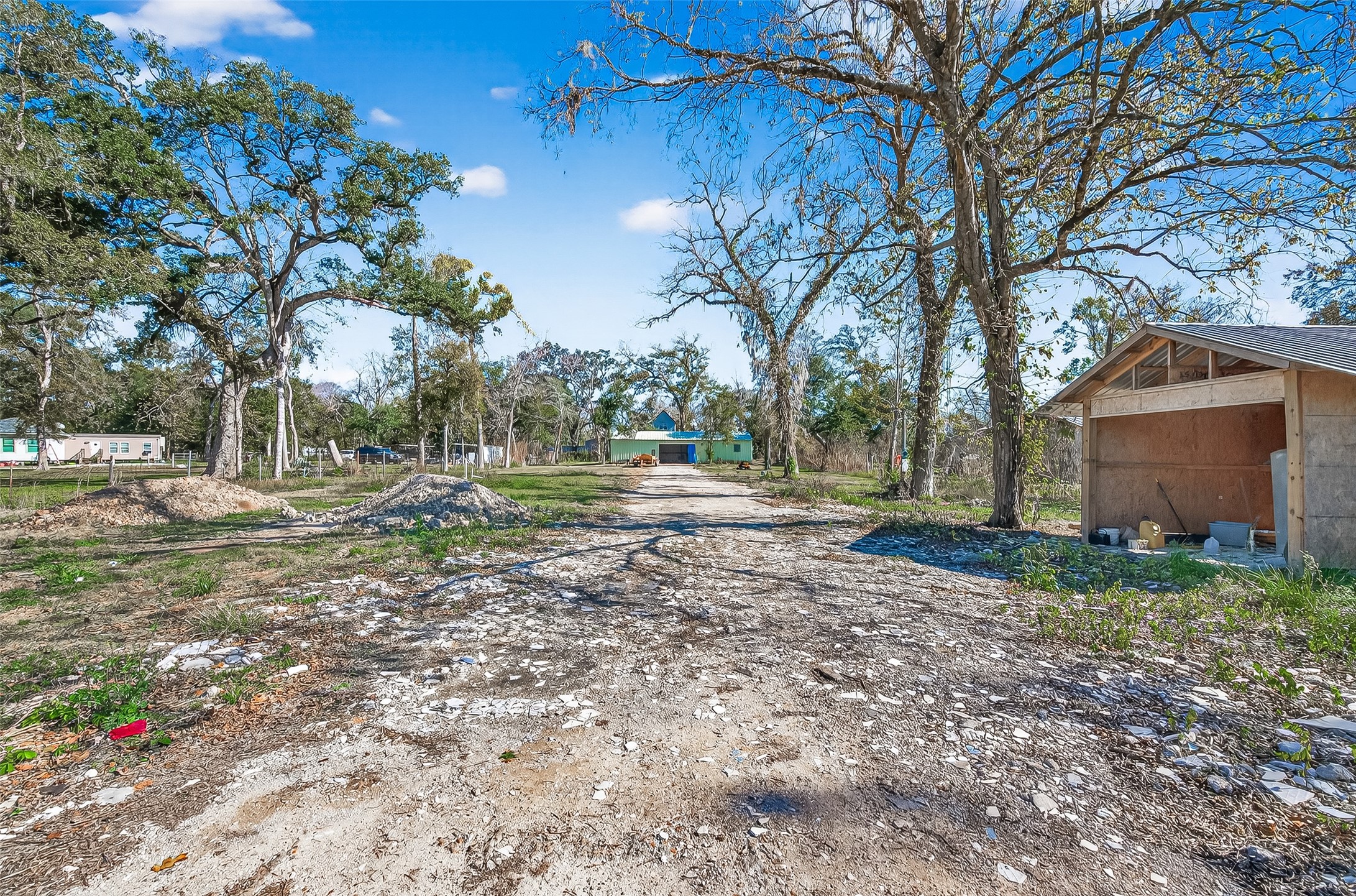 16507 Mill Drive Rosharon, TX 77583 - Photo 2 of 40