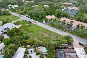 521 Neptune Avenue Longboat Key, FL 34228 - Photo 13 of 31