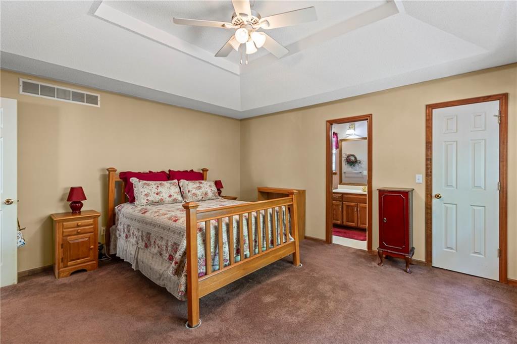 26690 Oakwood Lane Clinton, MO 64735 - Photo 17 of 58