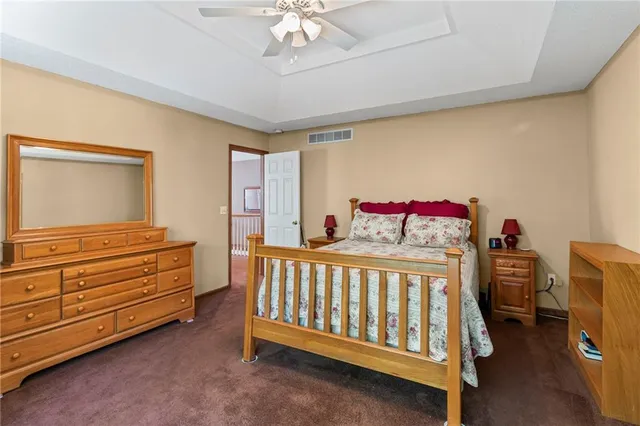 $419,900 | 26690 Oakwood Lane, Clinton, MO 64735