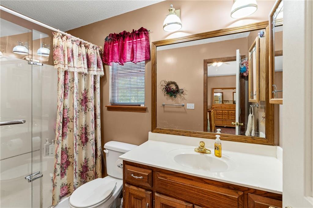 26690 Oakwood Lane Clinton, MO 64735 - Photo 19 of 58