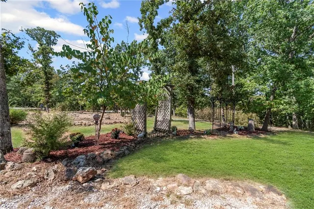 $419,900 | 26690 Oakwood Lane, Clinton, MO 64735