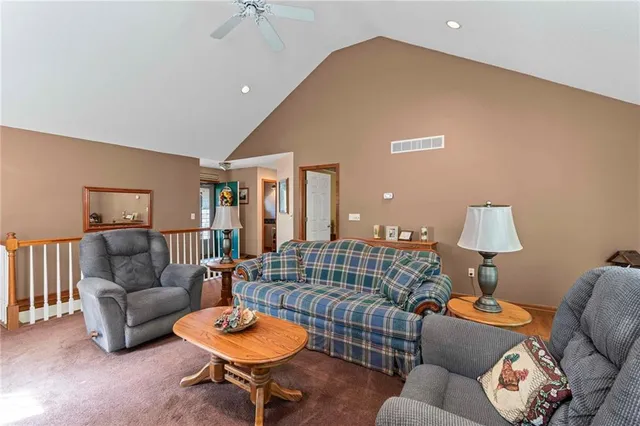 $419,900 | 26690 Oakwood Lane, Clinton, MO 64735