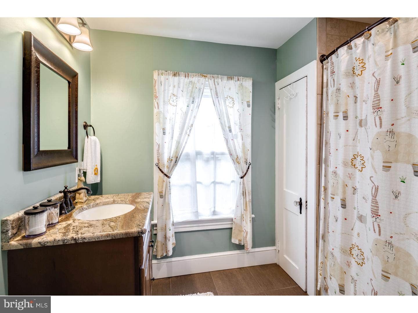 114 Warwick Road Haddonfield, NJ 08033 - Photo 17 of 25 Bathroom