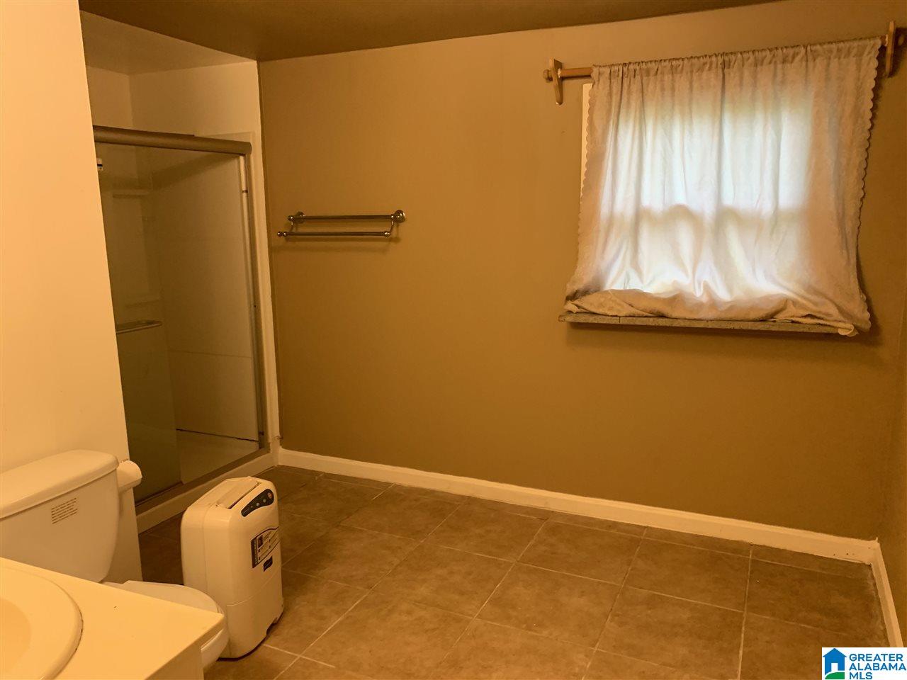 2152 Chapel Hill Road Birmingham, AL 35216 - Photo 14 of 36