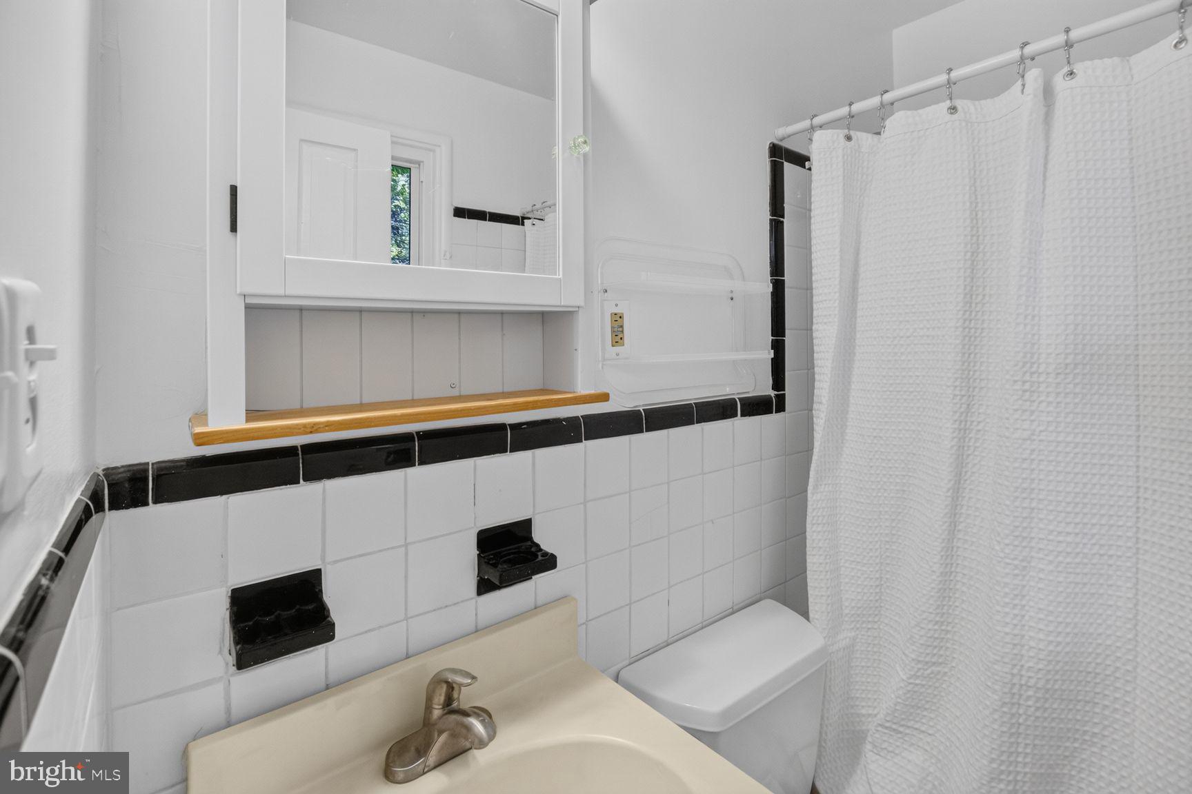 8640 Geren Road, Unit 143 Silver Spring, MD 20901 - Photo 22 of 27
