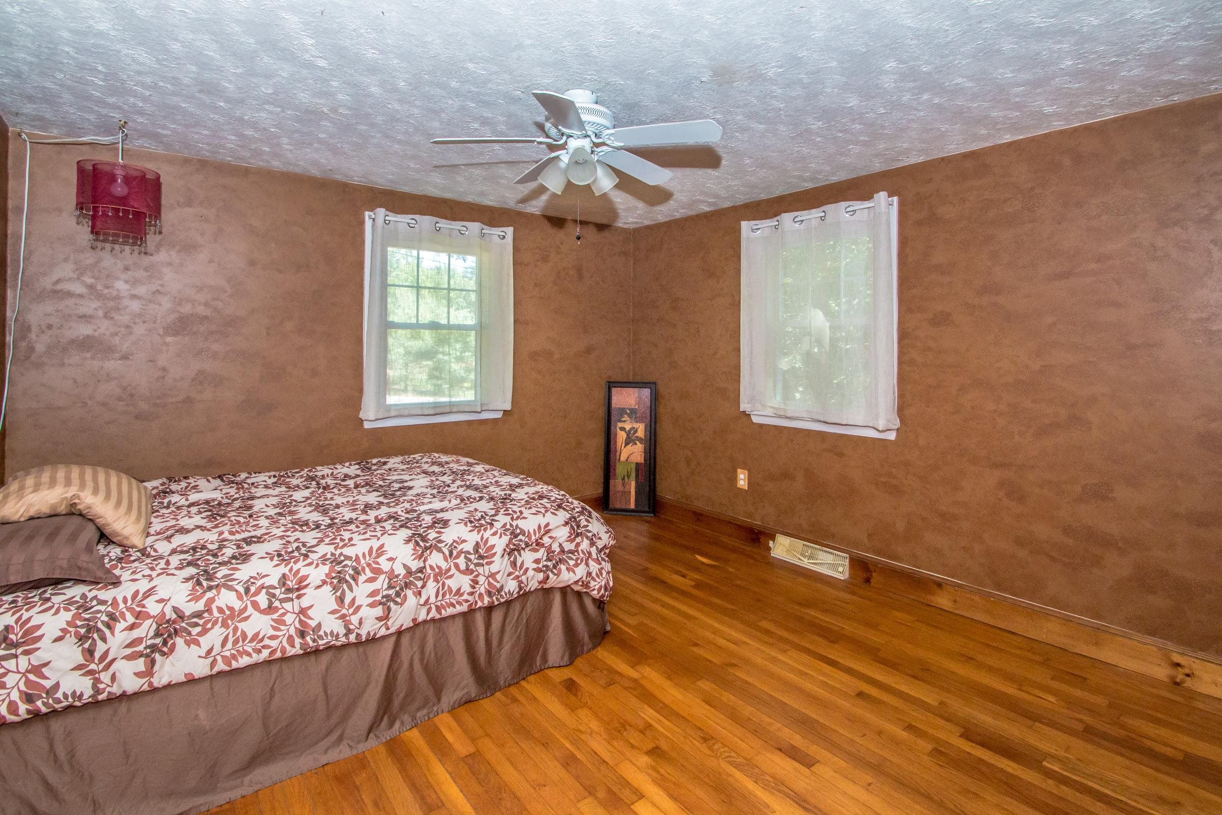 471 Wentworth Road Brookfield, NH 03872 - Photo 13 of 43