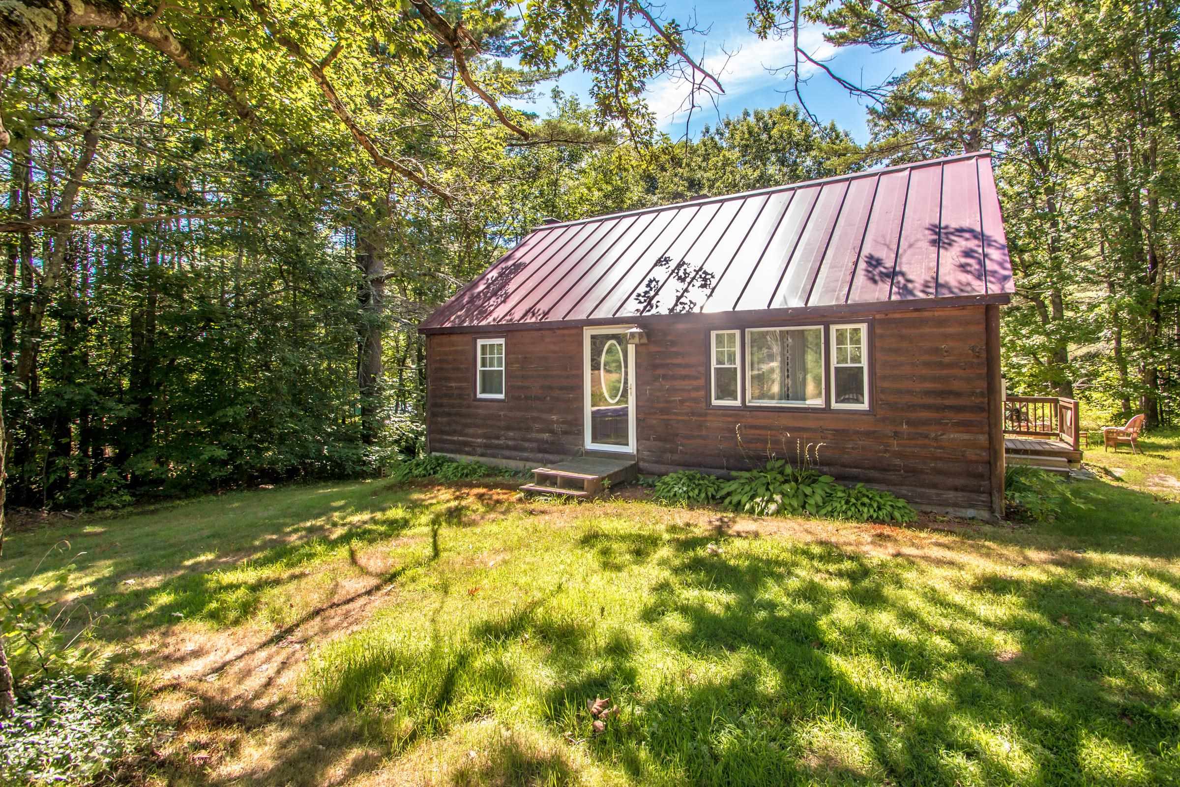471 Wentworth Road Brookfield, NH 03872 - Photo 2 of 43