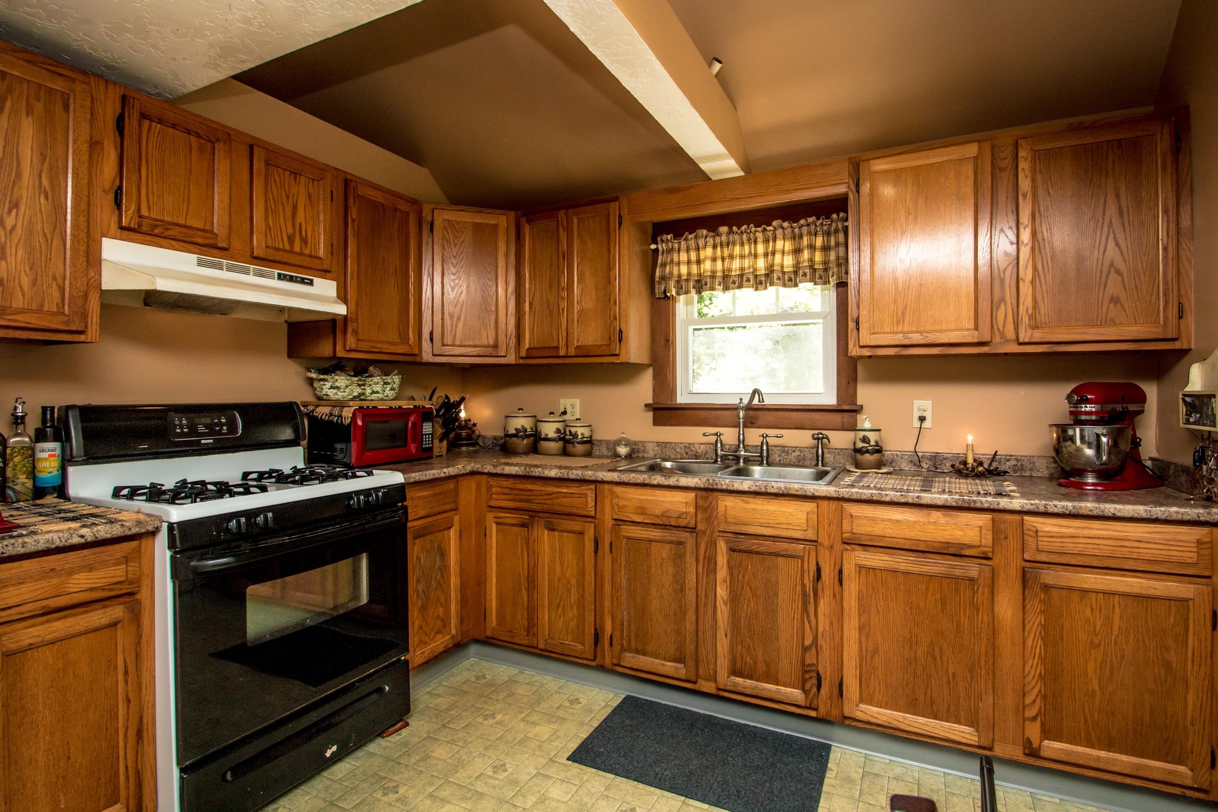 471 Wentworth Road Brookfield, NH 03872 - Photo 5 of 43
