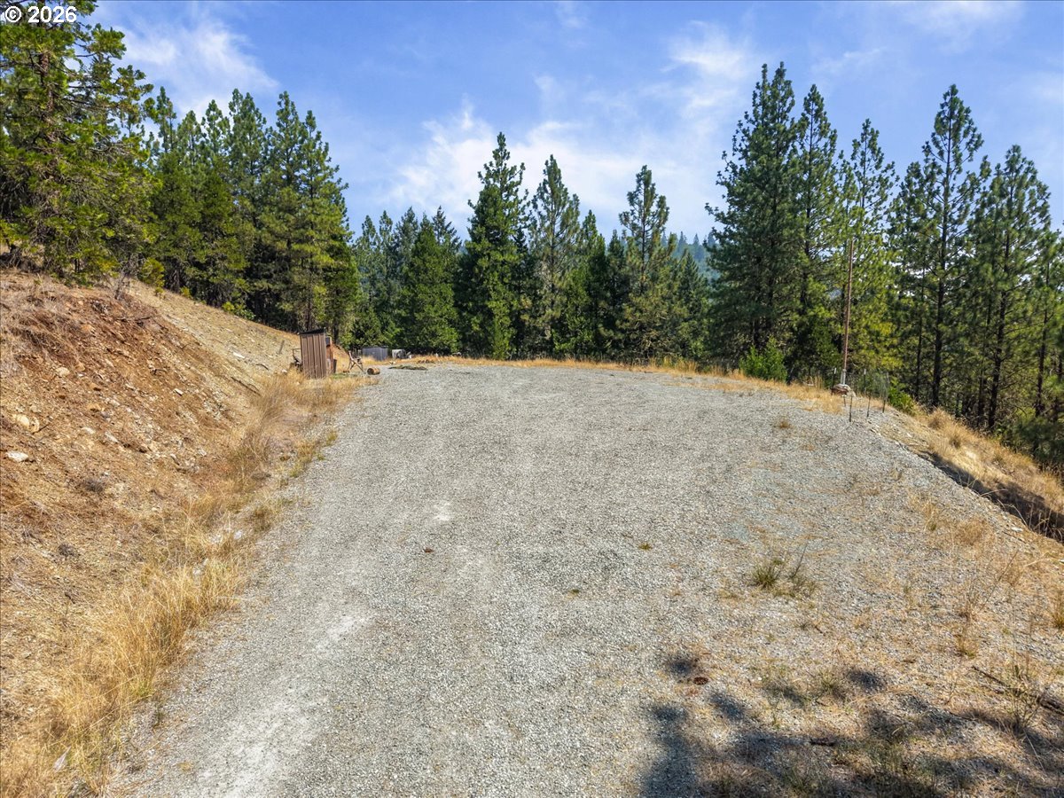 2133 Spring Brook Road Myrtle Creek, OR 97457 - Photo 7 of 10 Gallery Image 7