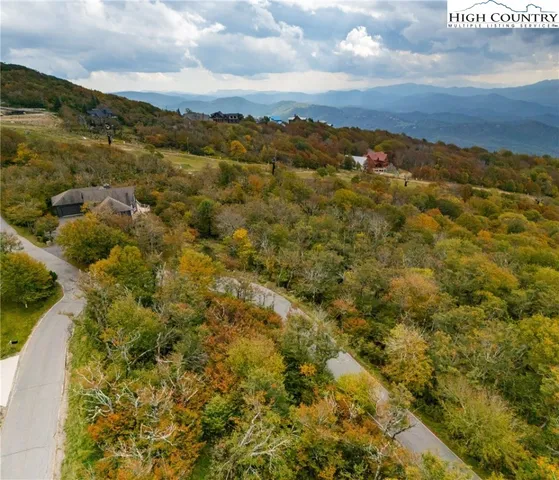 $355,000 | Oz Road, Beech Mountain, NC 28604