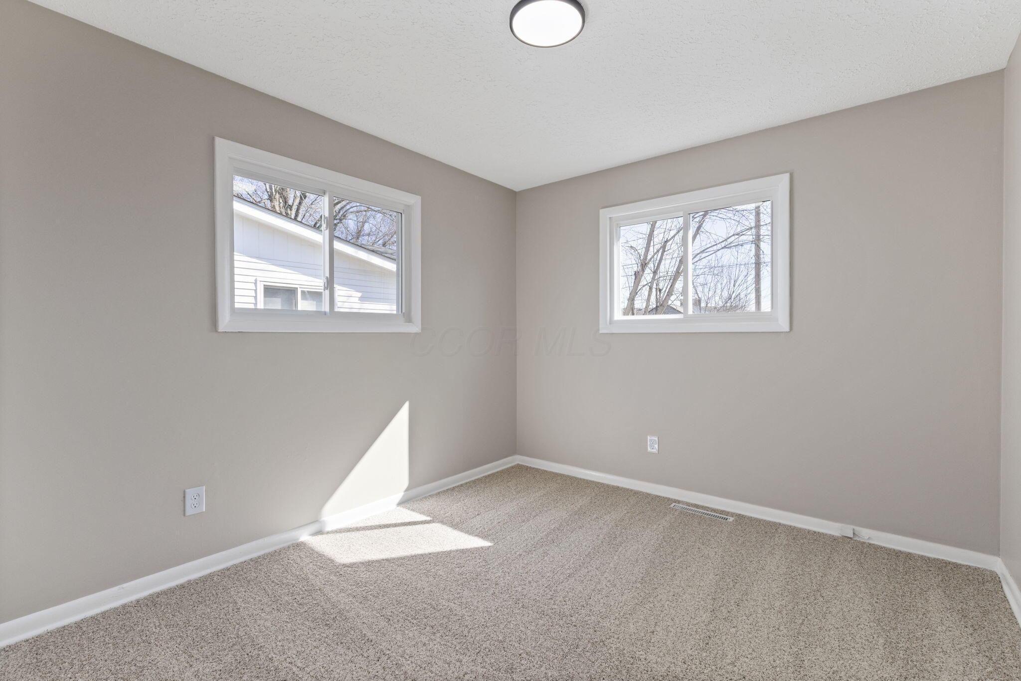 102 Redmond Road Columbus, OH 43228 - Photo 14 of 18 2026-3-12 102 Redmond Rd 051 - Copy