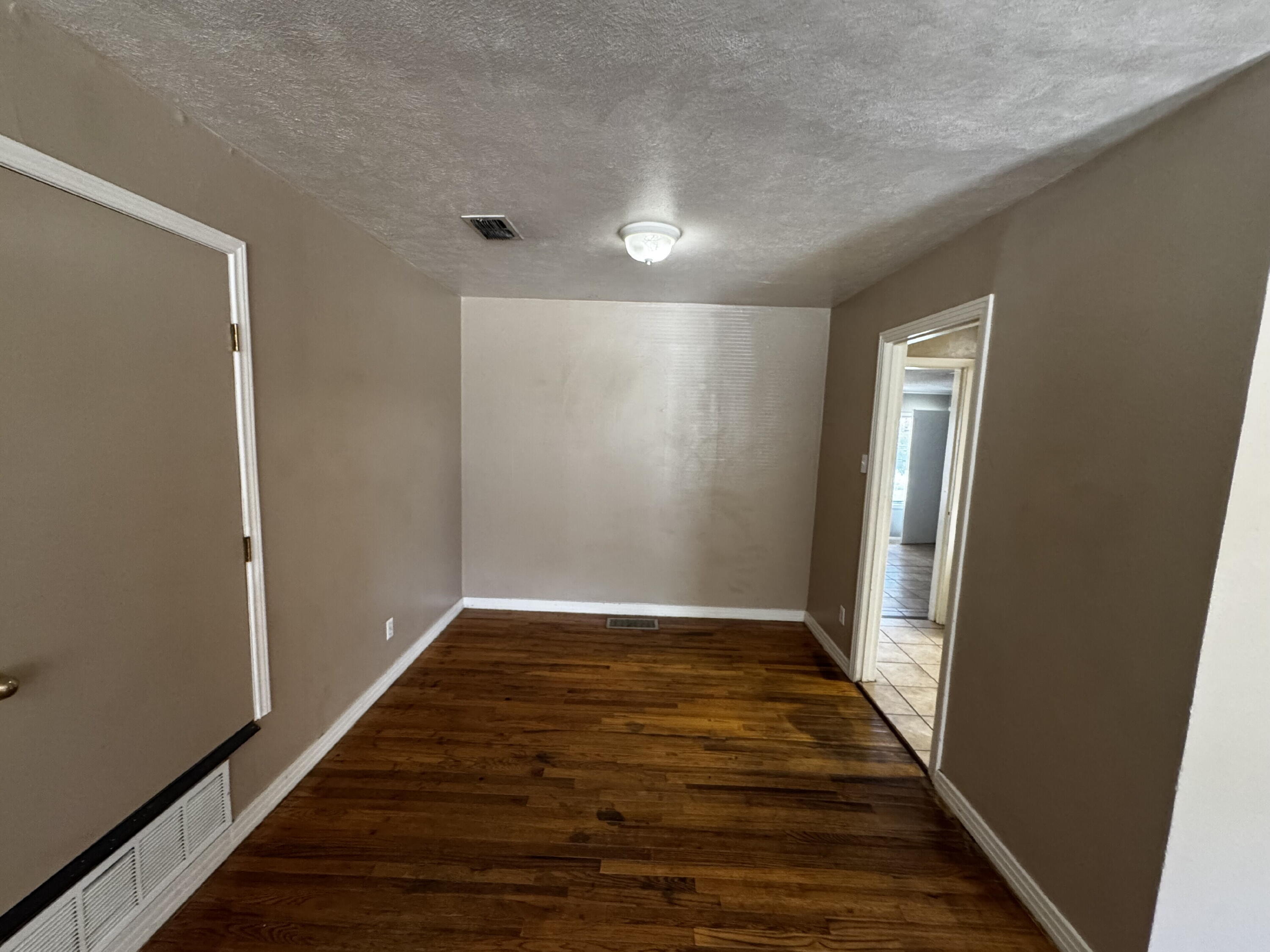 3806 23rd Street Lubbock, TX 79410 - Photo 3 of 13 IMG_7266