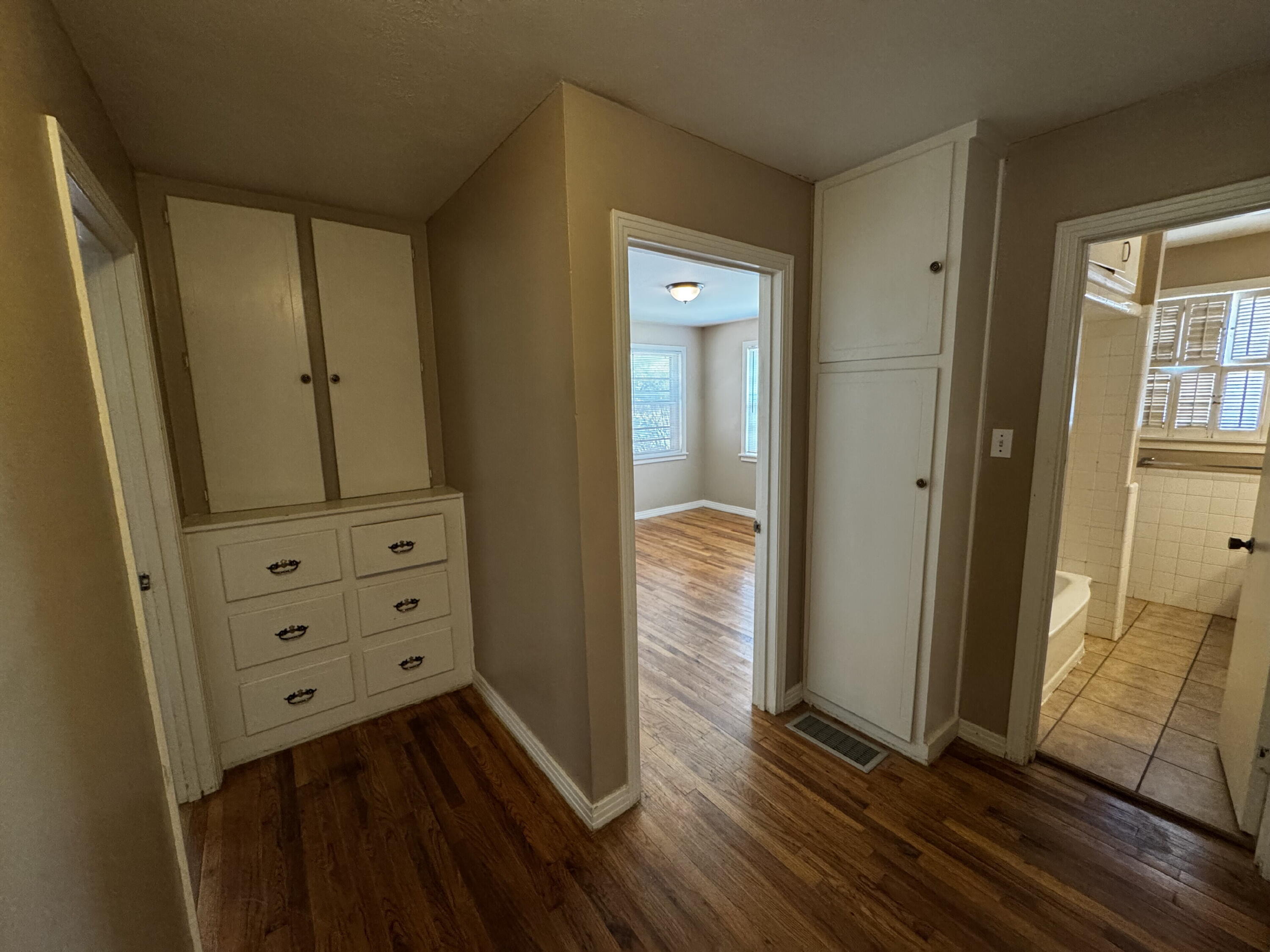 3806 23rd Street Lubbock, TX 79410 - Photo 9 of 13 IMG_7273